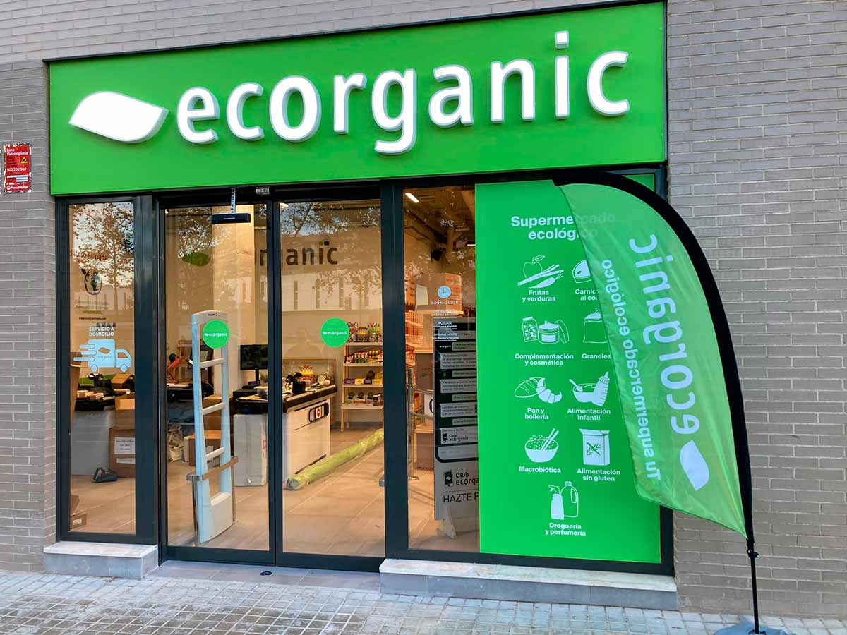 Grupo Veritas continúa su expansión en la Comunidad Valenciana con la apertura del décimo supermercado Ecorganic