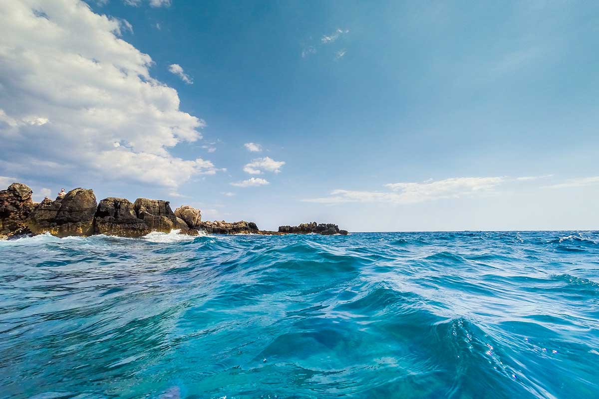Residuos plásticos en el Mediterráneo: el mar más contaminado del planeta