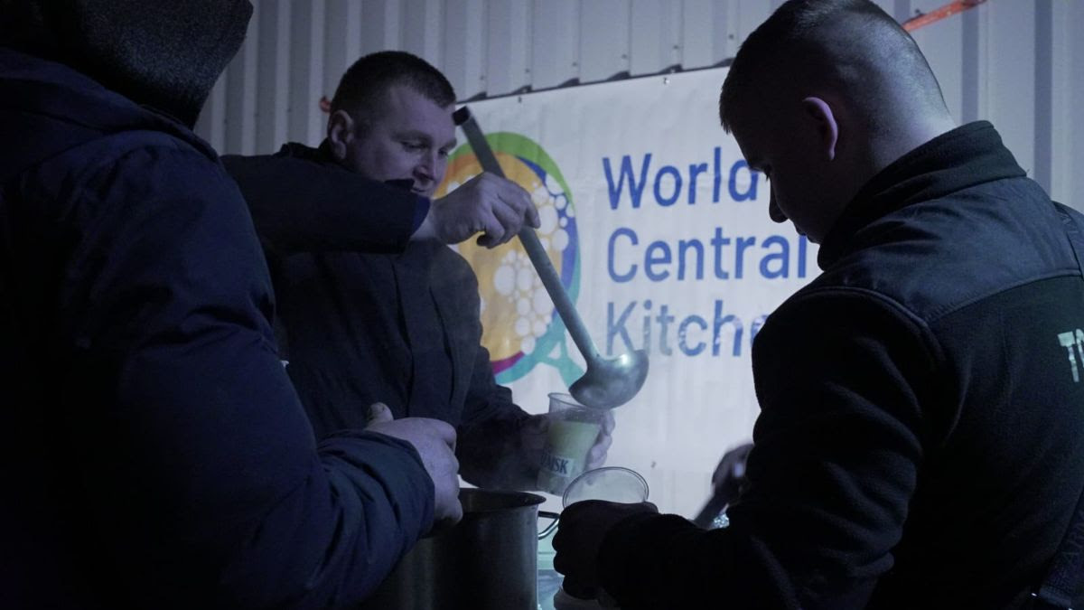 La World Central Kitchen del chef José Andrés se moviliza en Ucrania